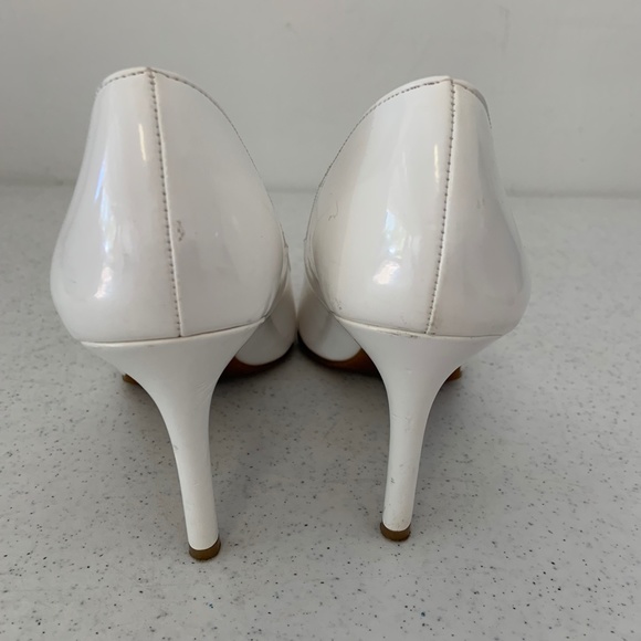 Jessica Simpson Patent Leather Pointed Toe Heels in White Size 6 1/2 - Picture 5 of 16